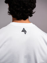 White AFLETE Essential Urban T-shirt 011, tshirt fit detail